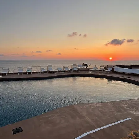 Feriehus Pantelleria Punta Tre Pietre 33 *